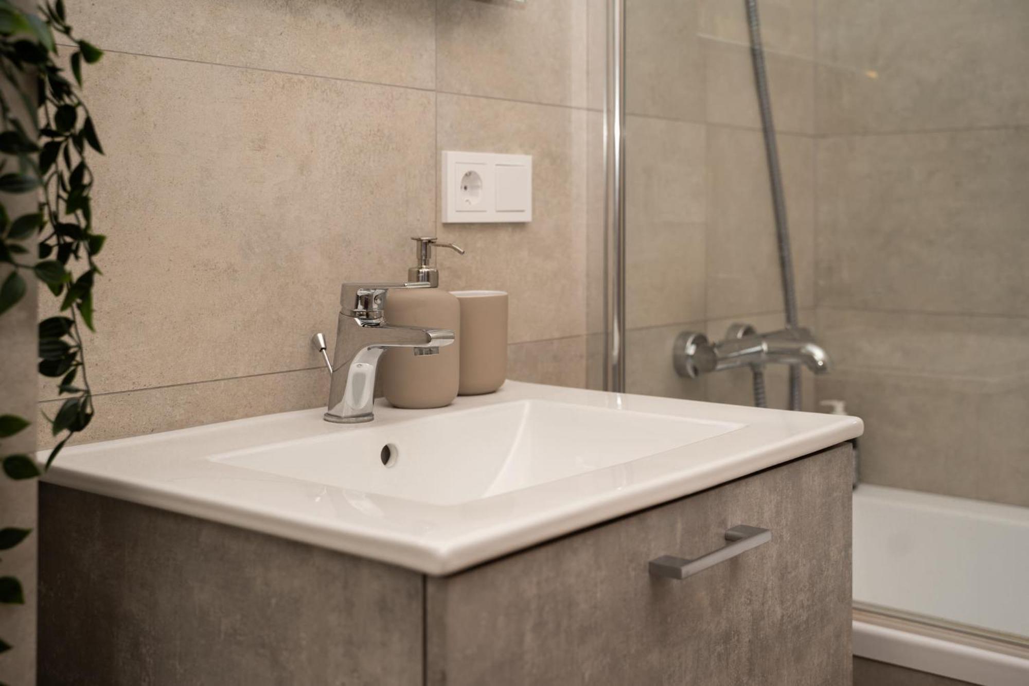 Lazdyneliu Vingis, Free Underground Parking, Long Stays Welcome Βίλνιους Εξωτερικό φωτογραφία